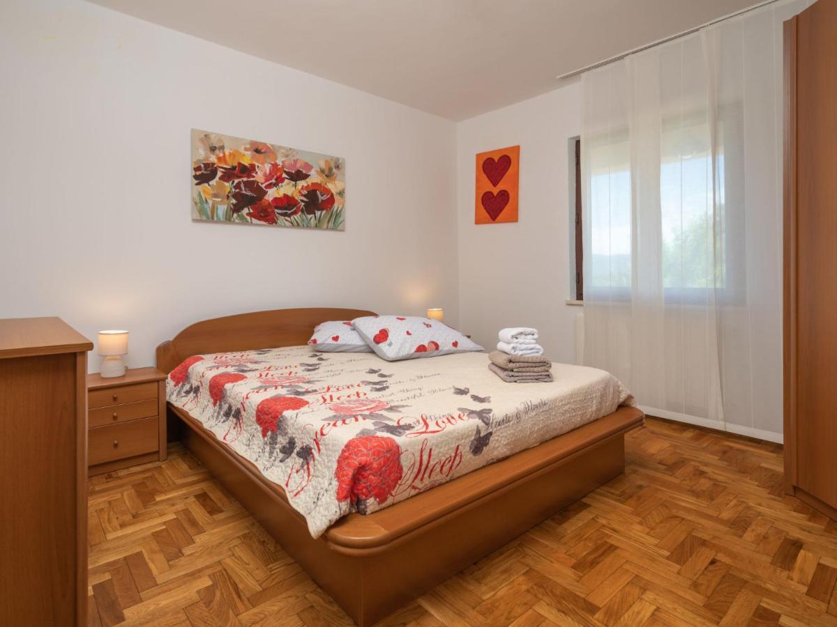 Holiday Home Ana By Interhome Nedescina Екстер'єр фото