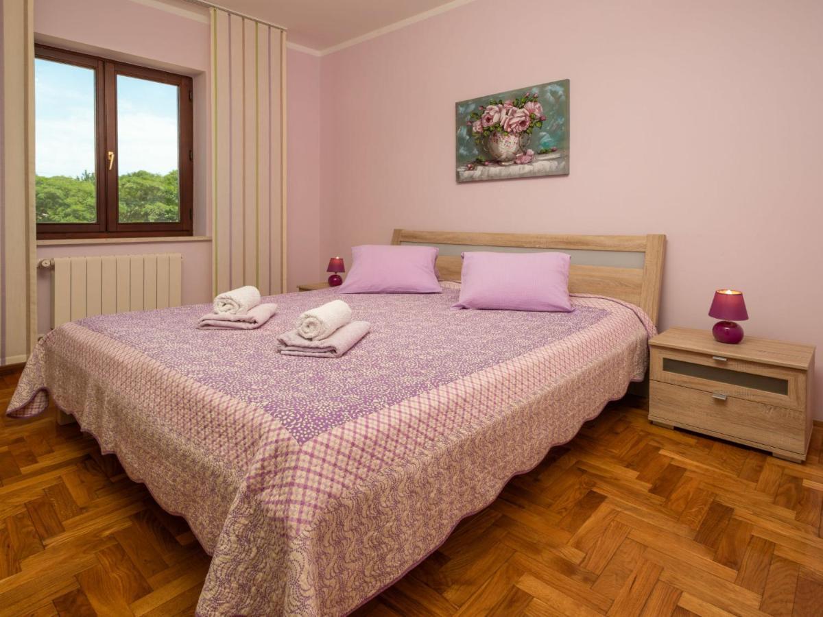 Holiday Home Ana By Interhome Nedescina Екстер'єр фото